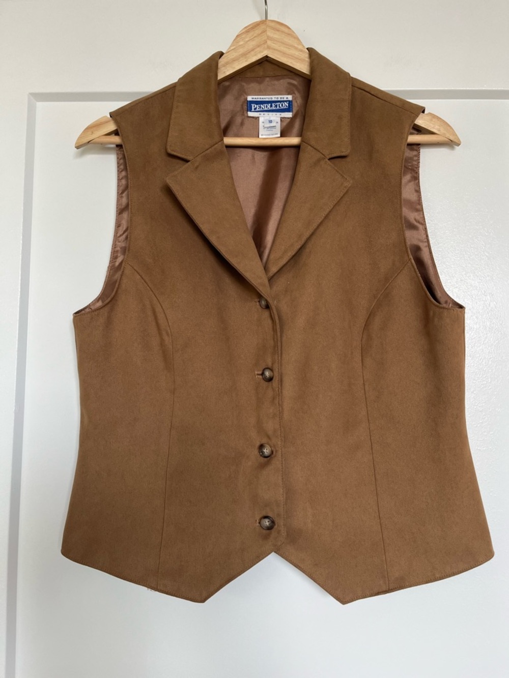Pendleton Petite Tan Faux Suede Vest Size 10 Western Tailored Button Front